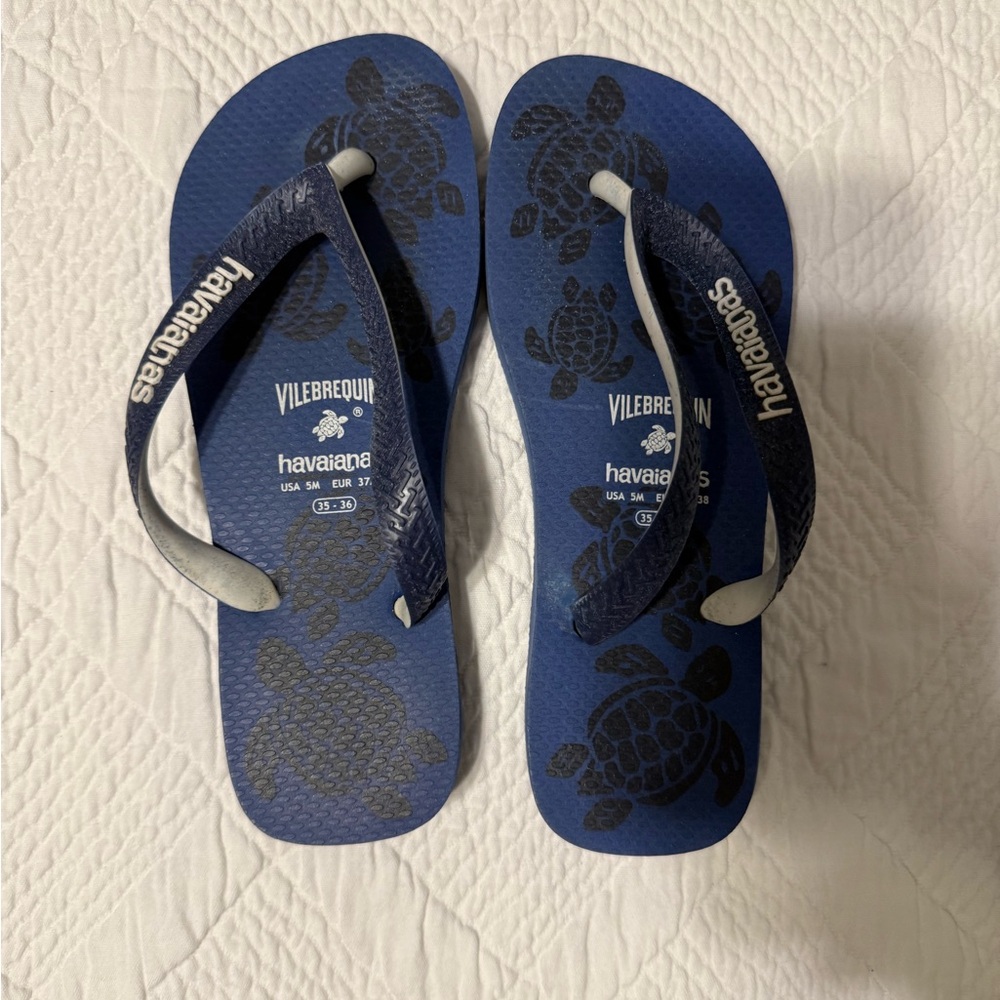 Havaianas Blue Turtle Print Flip Flops